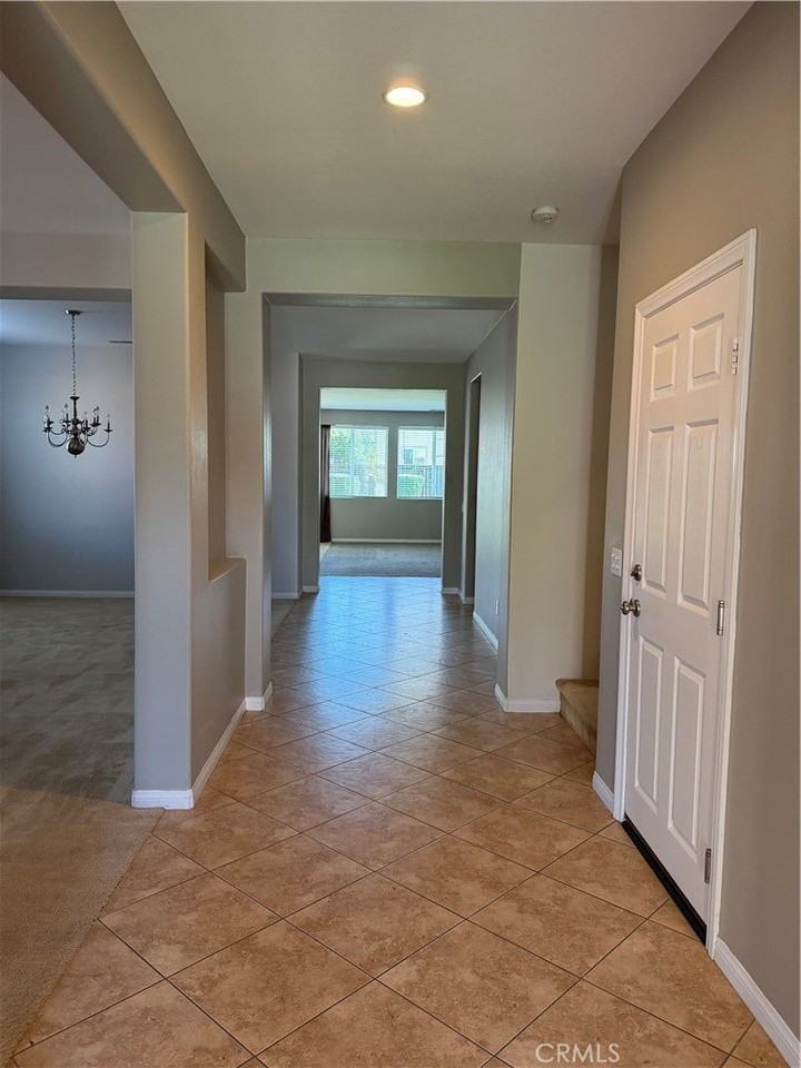 10901 Cameron Ct - Photo 3 of 6