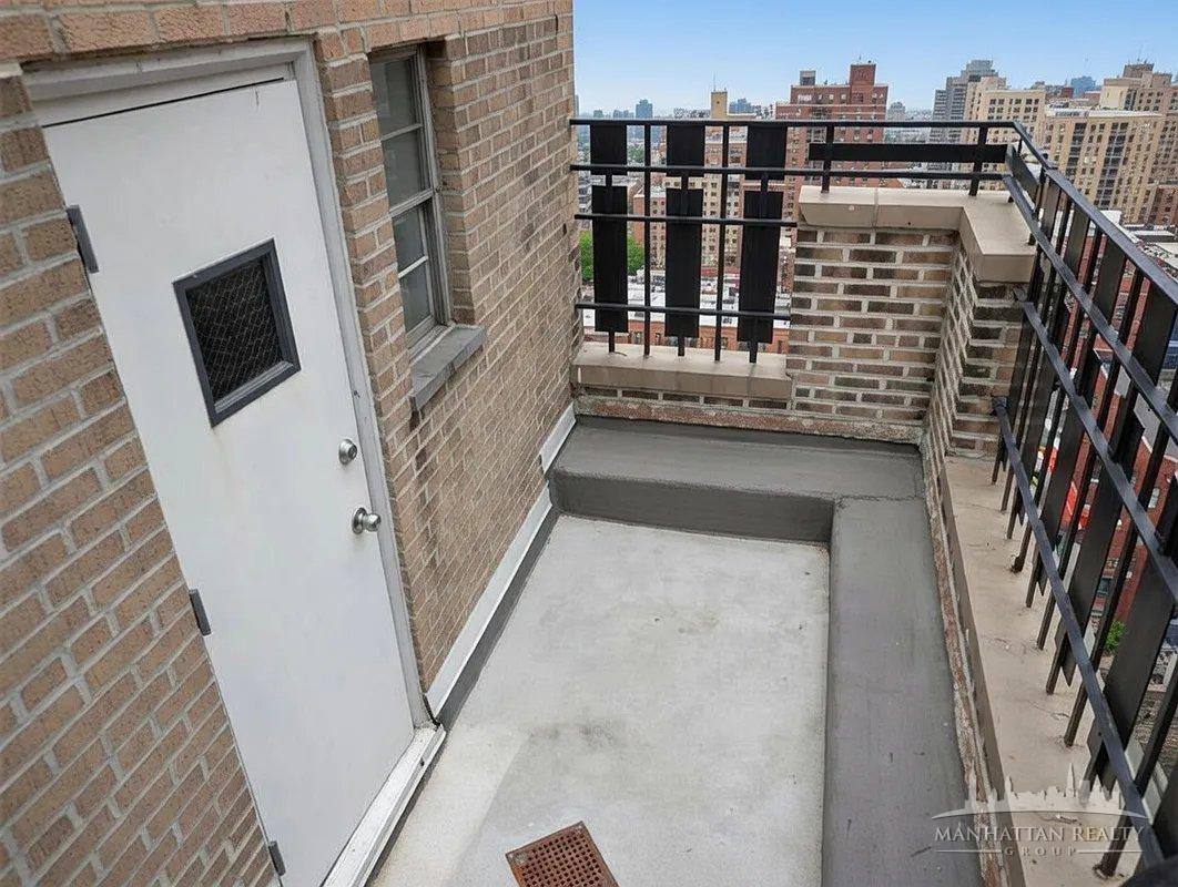 E 39th St #PHF - Photo 4 of 5