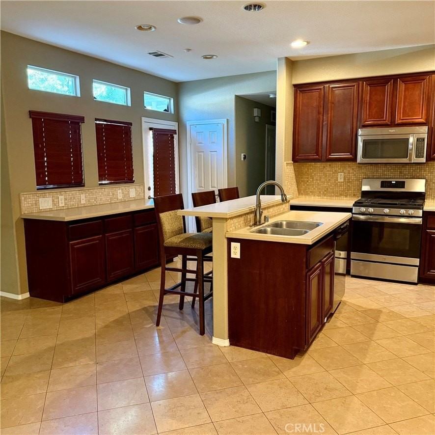 4996 Arborwood Ln - Photo 6 of 37