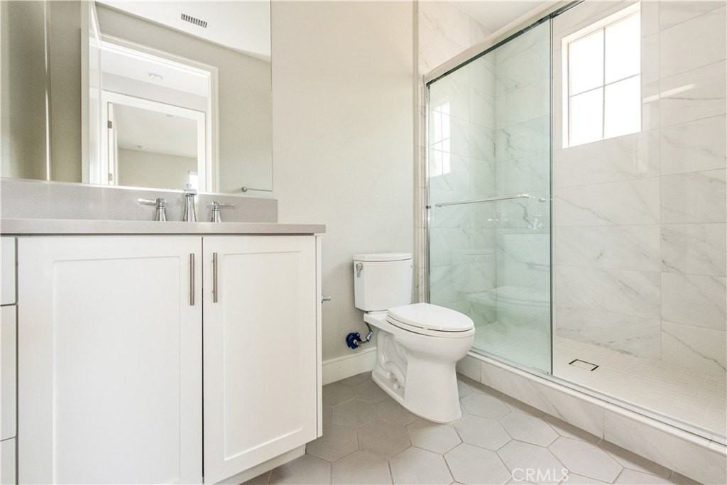 201 Evaroad - Photo 4 of 29