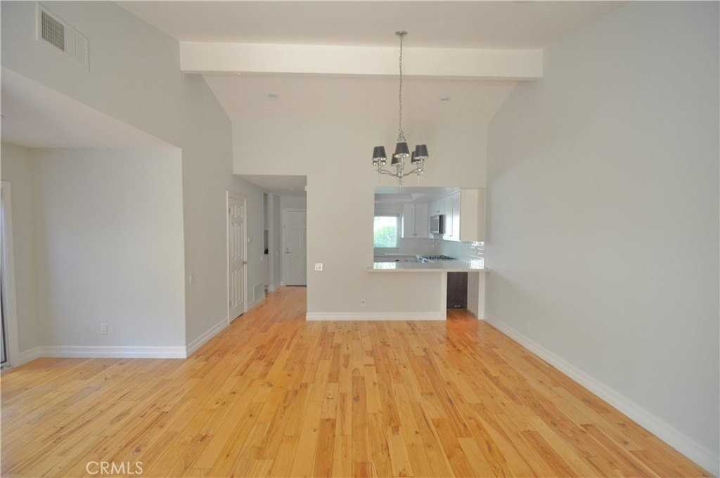 6 Acorn #28 - Photo 5 of 10