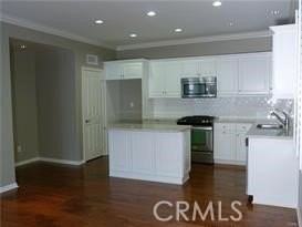 79 Splendor - Photo 6 of 15