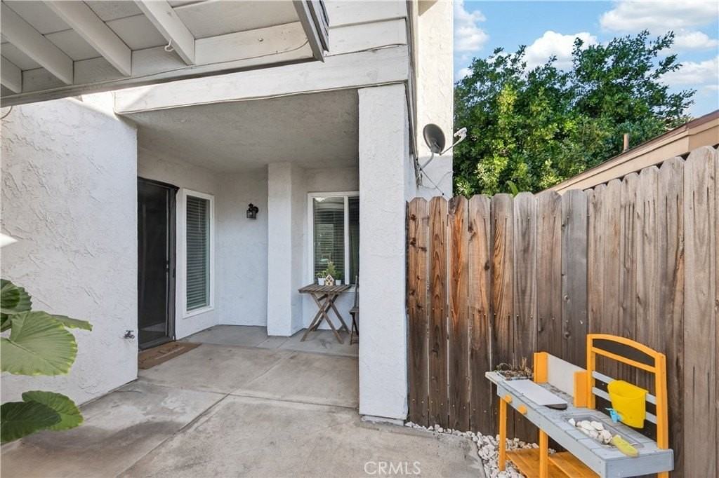 3435 W Park Balboa Ave - Photo 4 of 33