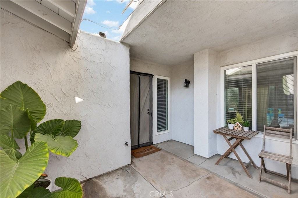 3435 W Park Balboa Ave - Photo 5 of 33