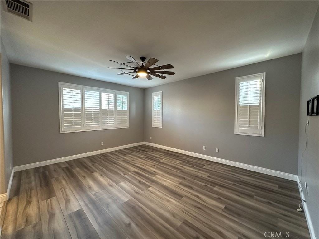 5574 Alexandria Ave - Photo 7 of 20