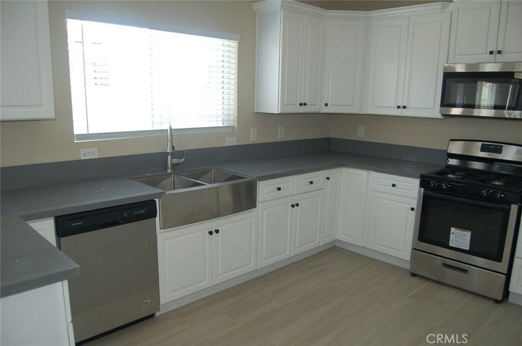 17565 Owen St #1 - Photo 6 of 23