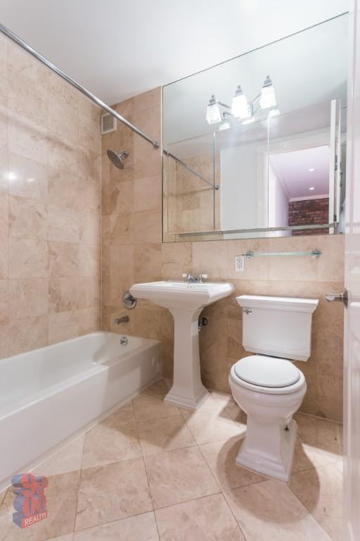 47 E 1st St #01R - Photo 7 of 7