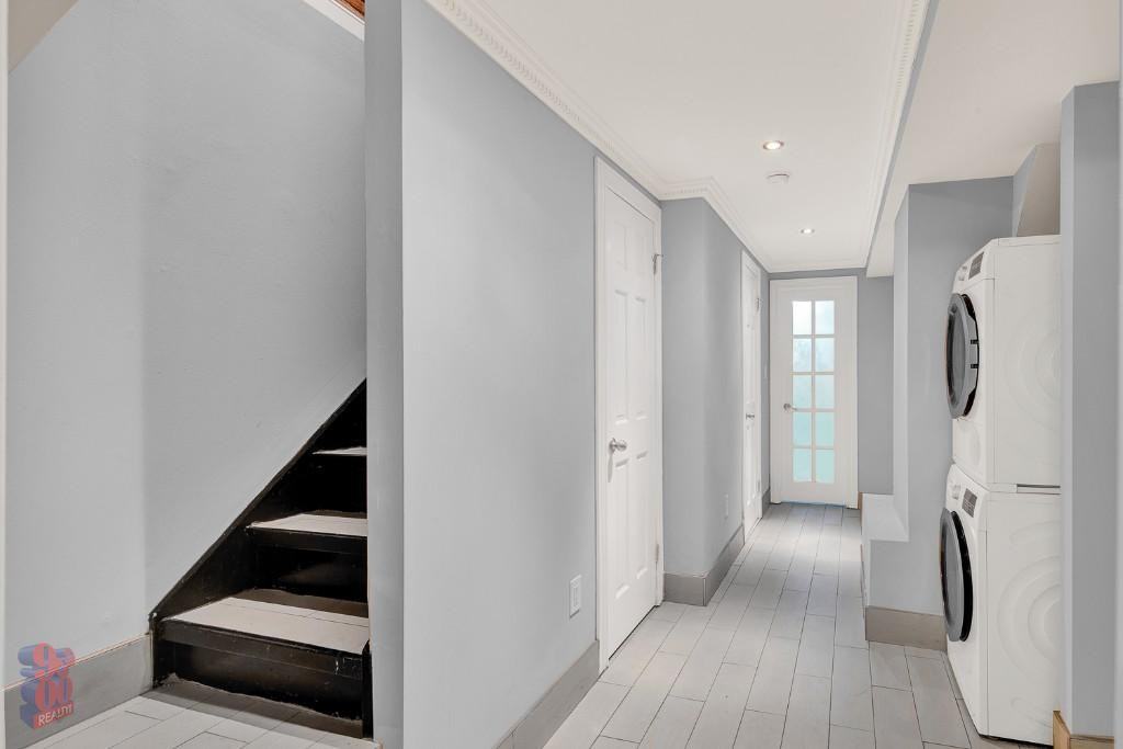 118 E 7th St #01W - Photo 6 of 10