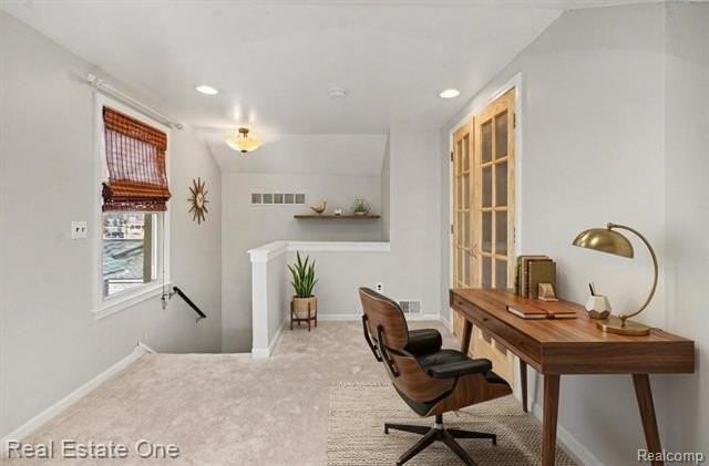 1105 E 5th St - Photo 7 of 35