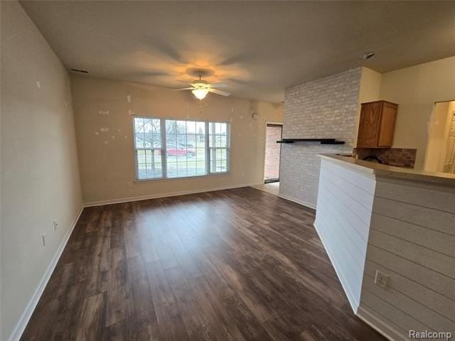 27611 Hidden Oaks Dr - Photo 3 of 18