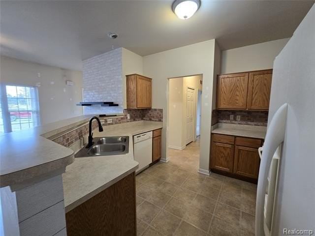 27611 Hidden Oaks Dr - Photo 5 of 18