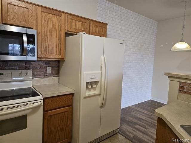 27611 Hidden Oaks Dr - Photo 6 of 18