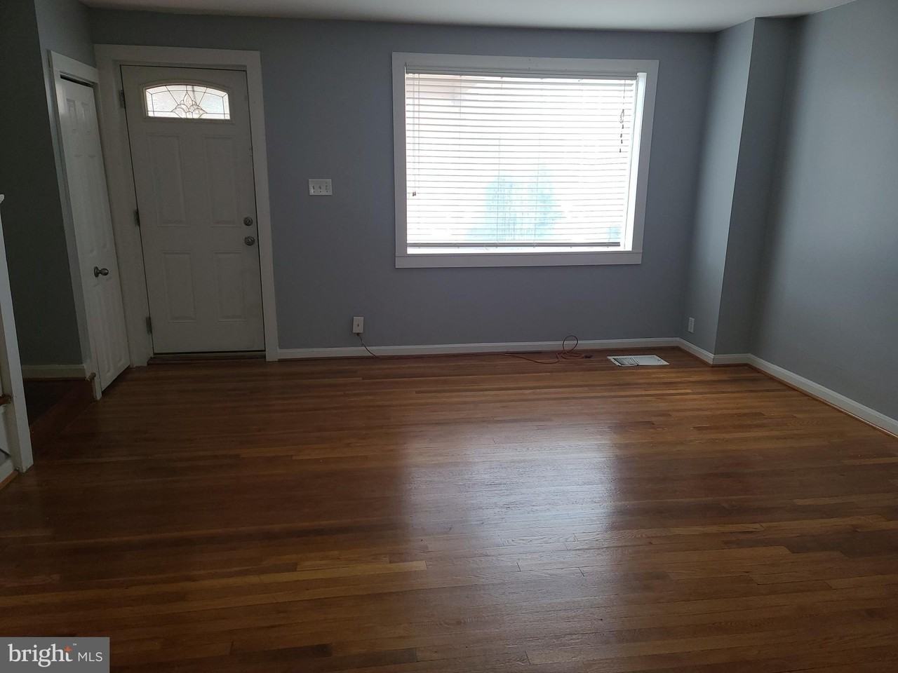 1403 N Linwood Ave - Photo 2 of 11