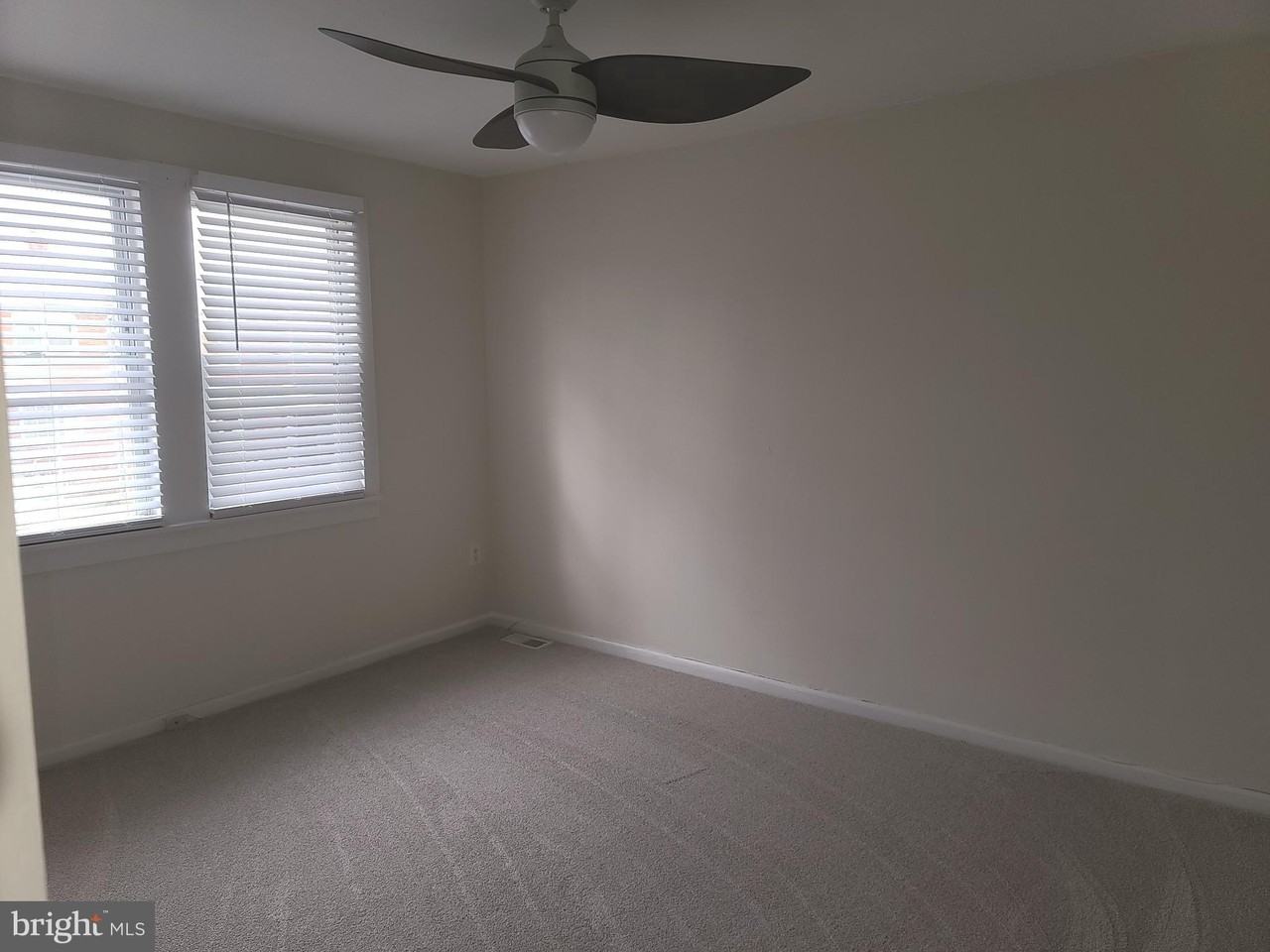 1403 N Linwood Ave - Photo 7 of 11