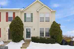 featured image of 9 Ketch Cay Ct