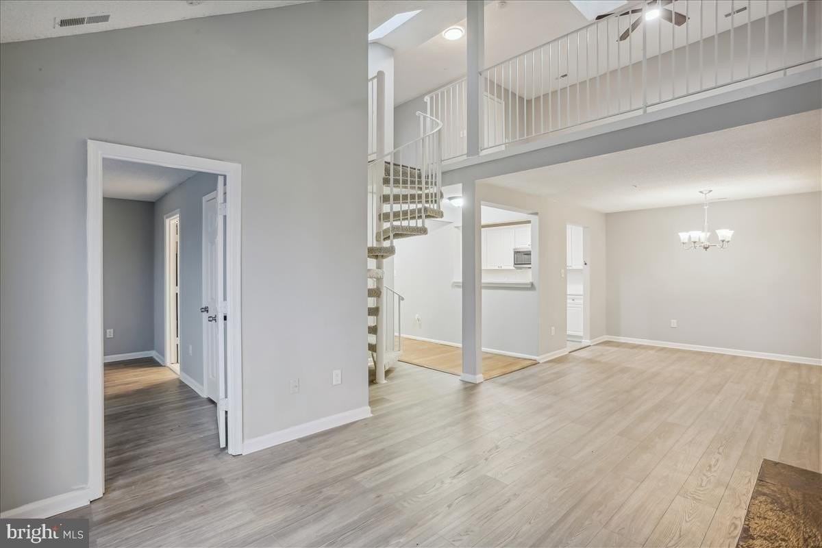 12901 Churchill Ridge Cir Apt 14 - Photo 4 of 46