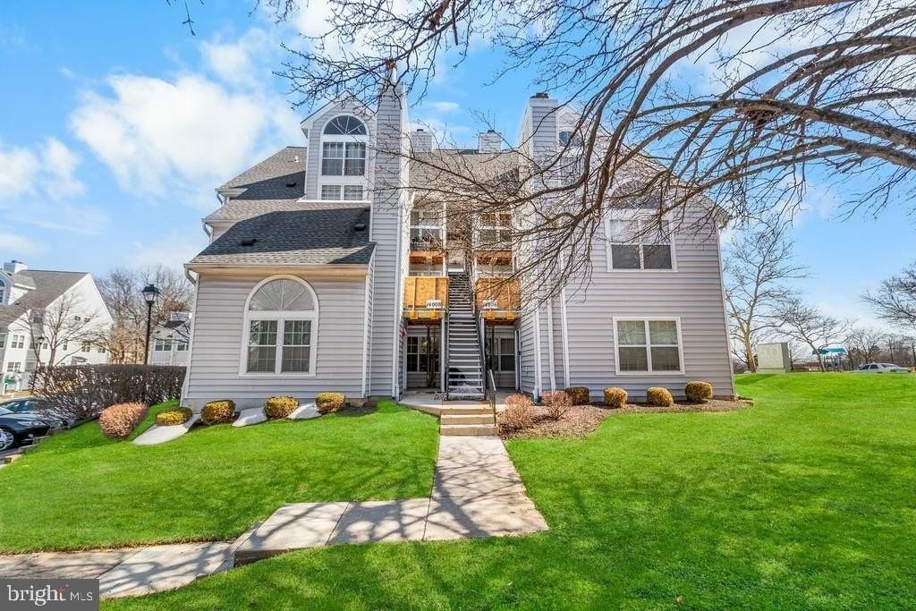 14006 Vista Dr Apt 7 - Photo 2 of 28