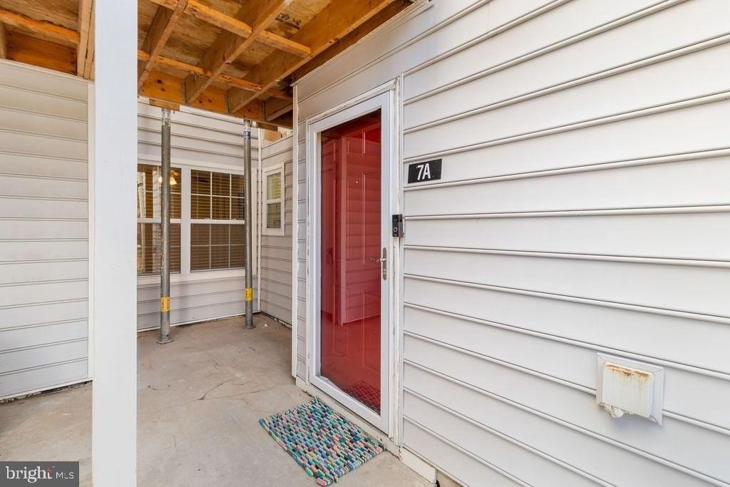 14006 Vista Dr Apt 7 - Photo 6 of 28