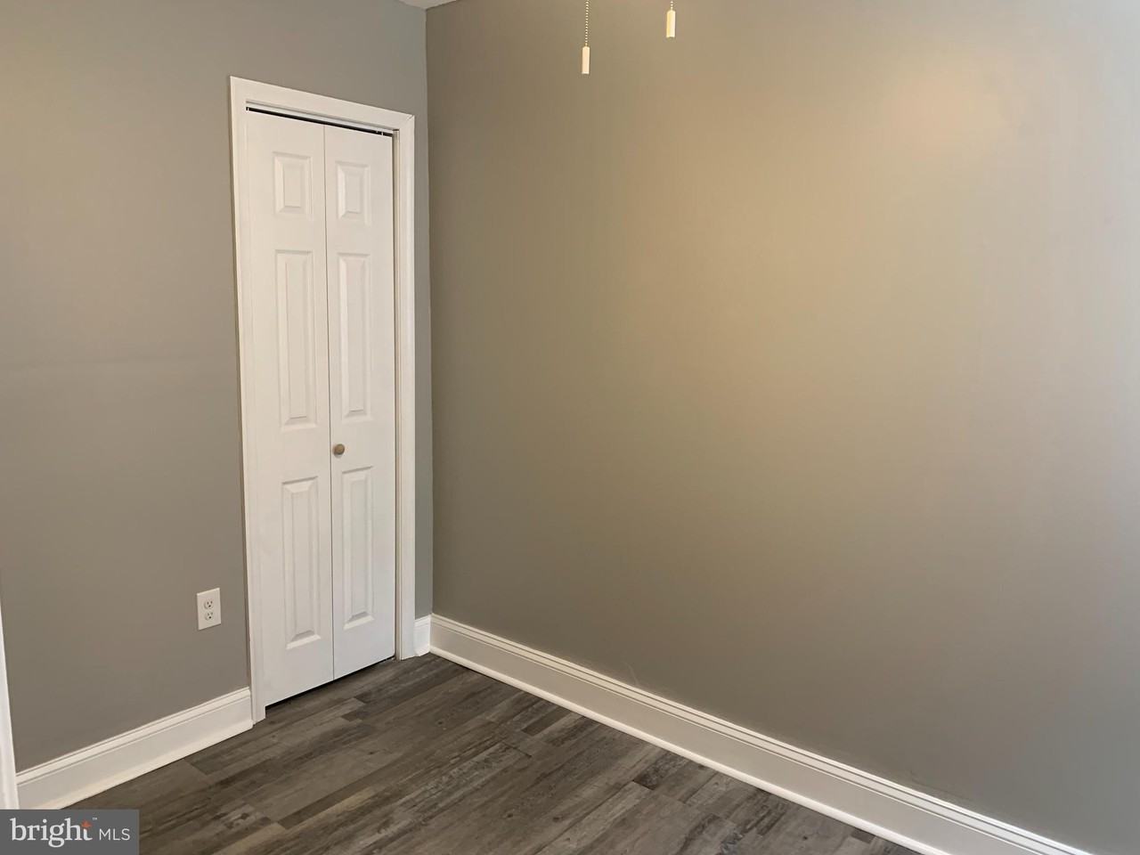 1819 Sigel St - Photo 7 of 12