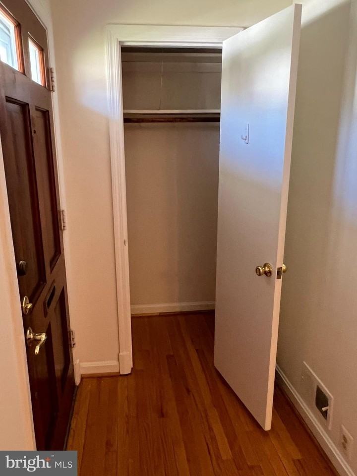 2926 1st St N - Photo 4 of 43