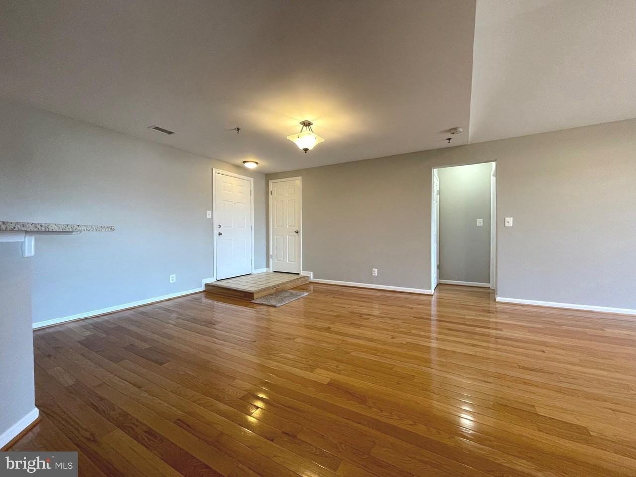 1100 Quaker Hill Dr Apt 421 - Photo 6 of 27