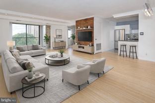 5902 Mount Eagle Dr Apt 809 - Photo 1 of 1