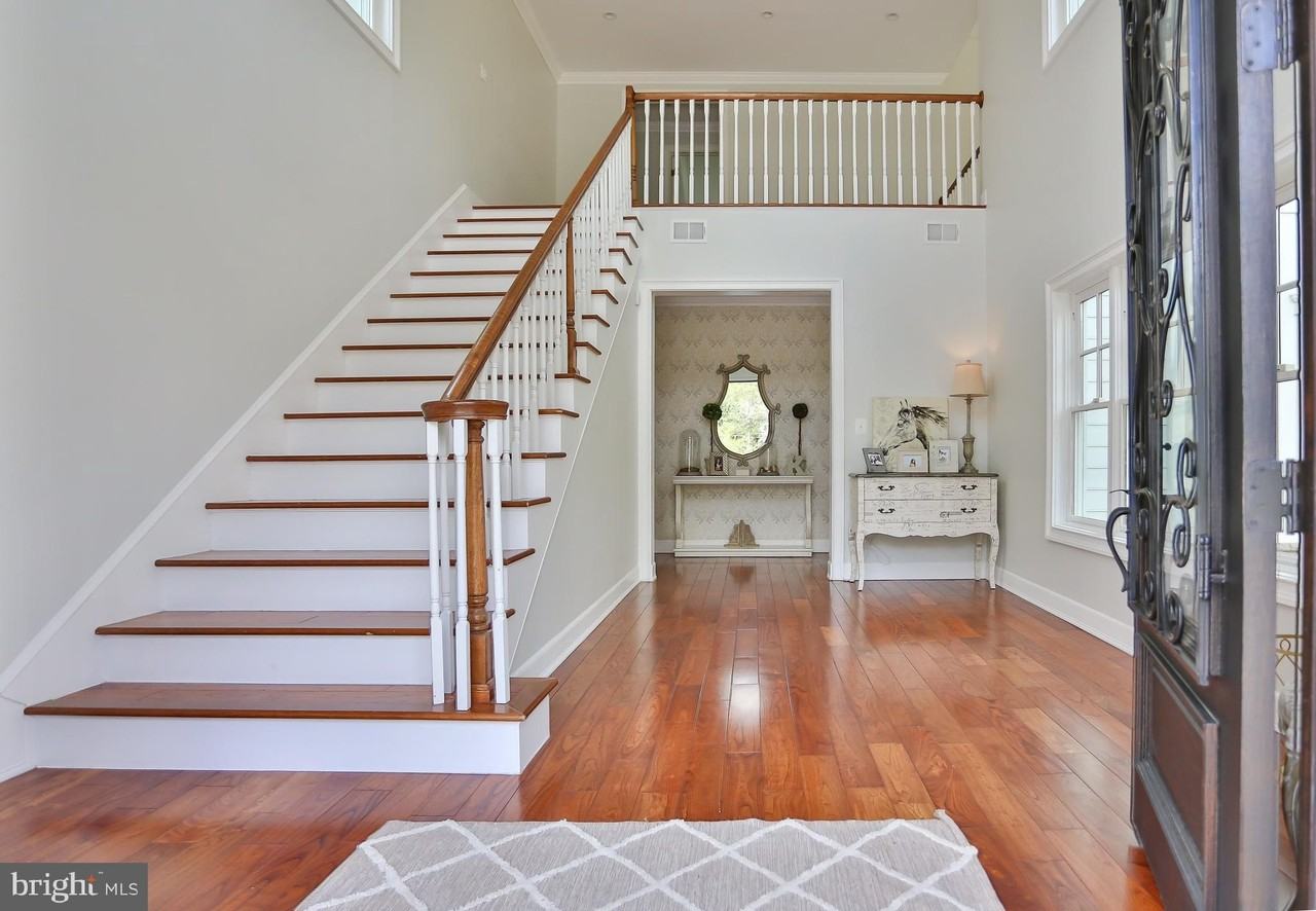 6329 Linway Ter - Photo 7 of 50