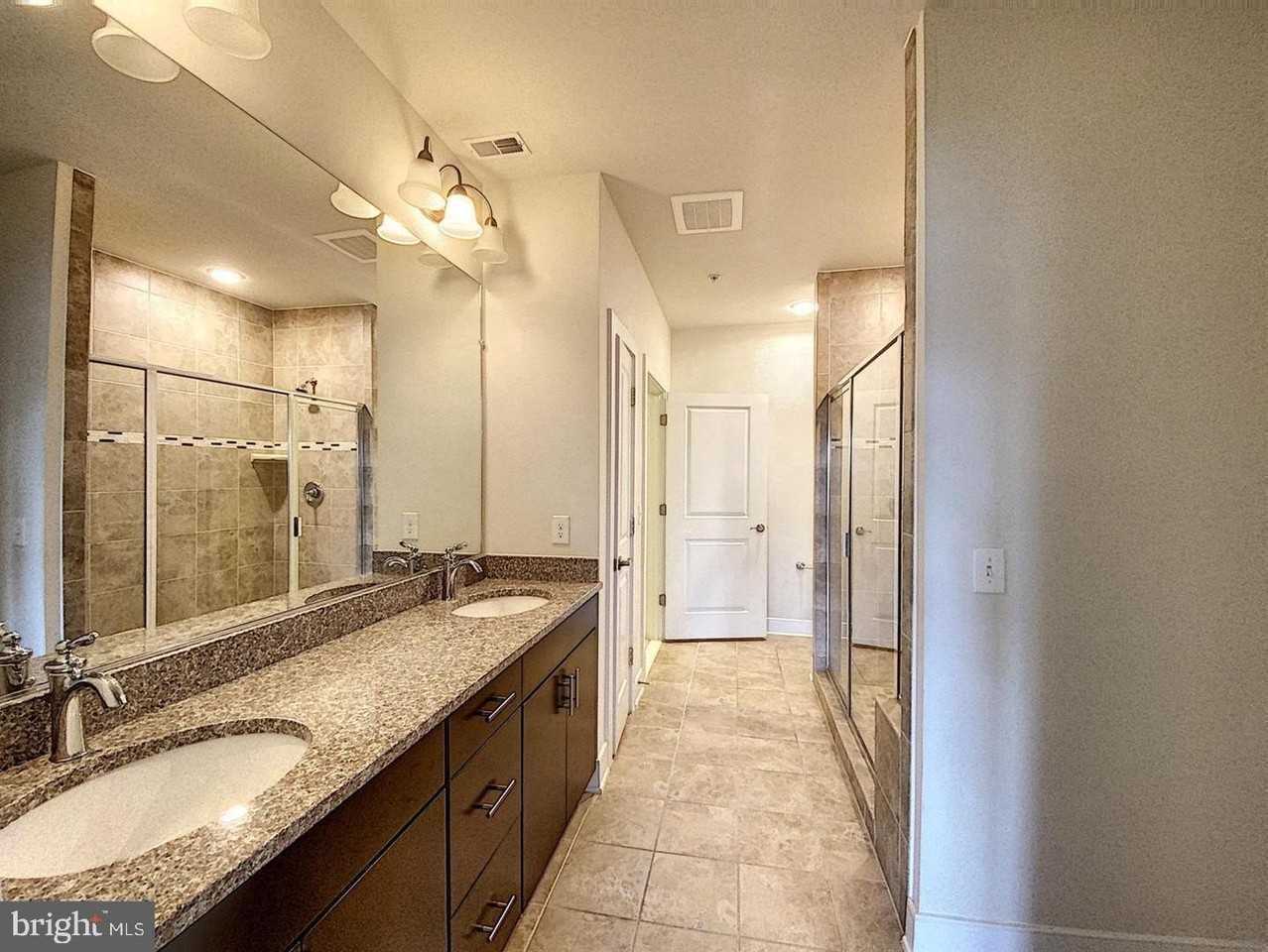 2903 Bleeker St Unit 303 - Photo 4 of 12