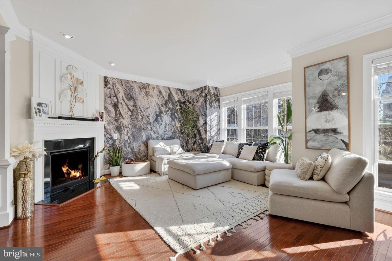 14866 Potomac Branch Dr - Photo 6 of 48