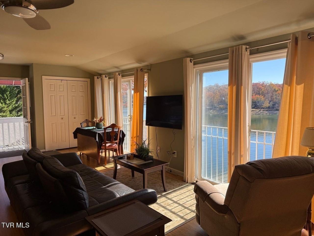 282 Snyder Rd - Photo 4 of 13