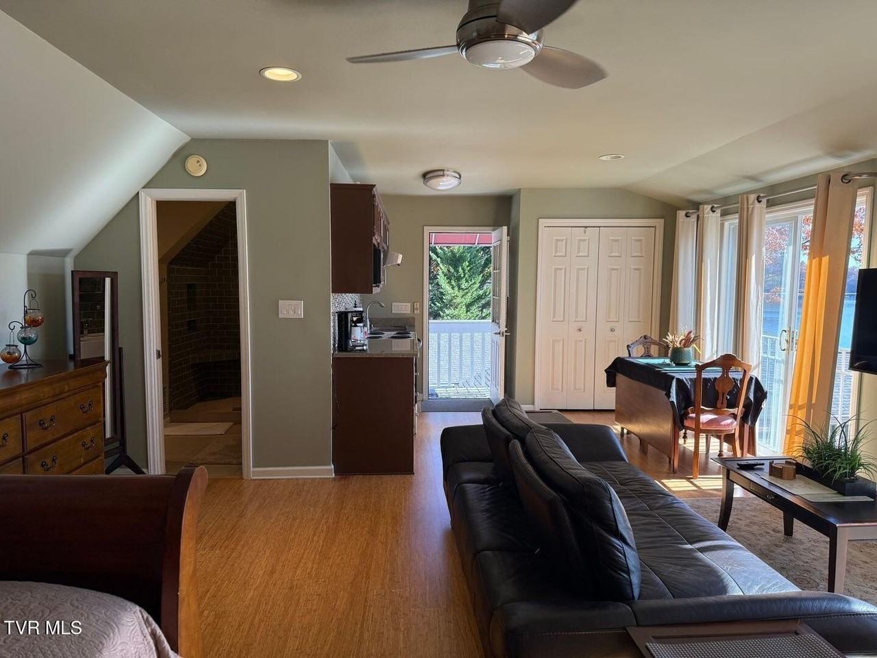 282 Snyder Rd - Photo 6 of 13