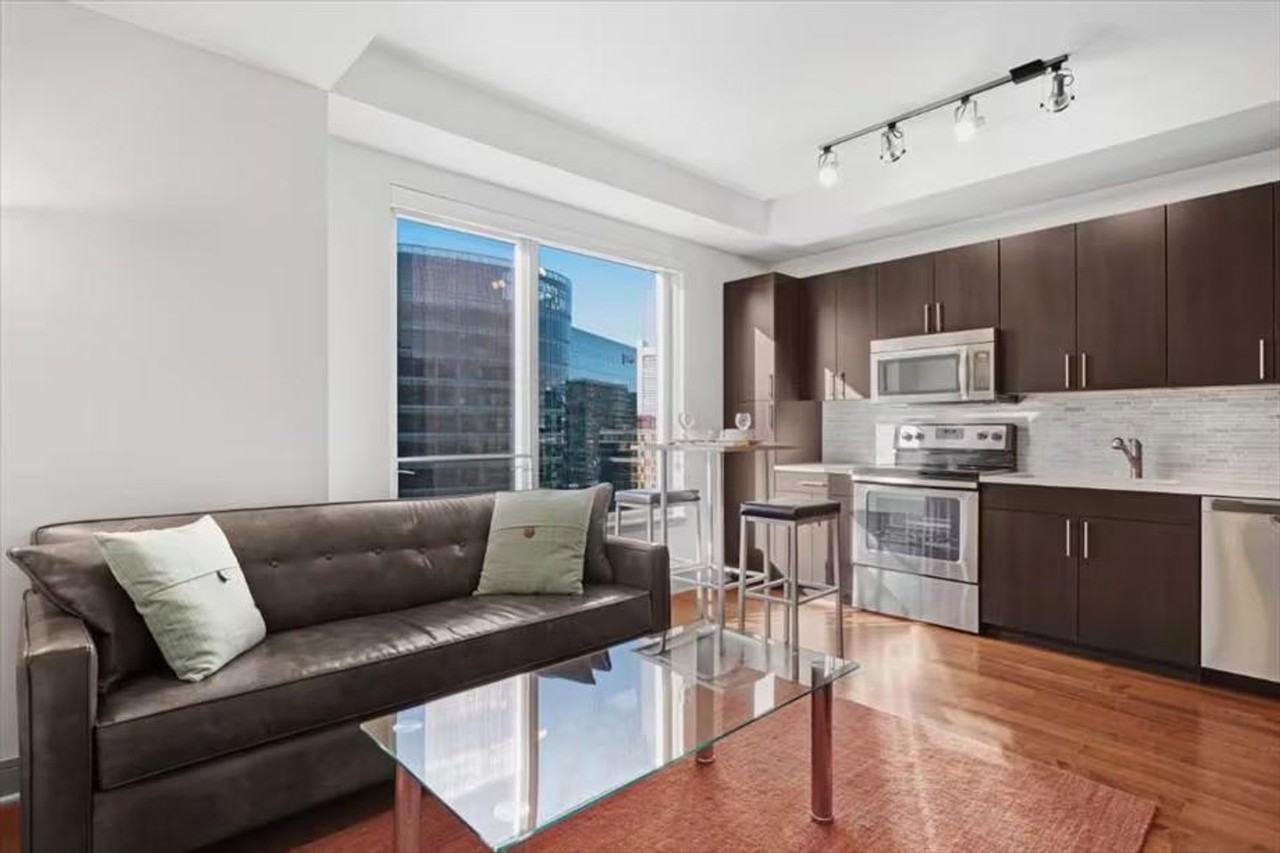 100 Pier 4 Blvd #1040165P - Photo 2 of 35