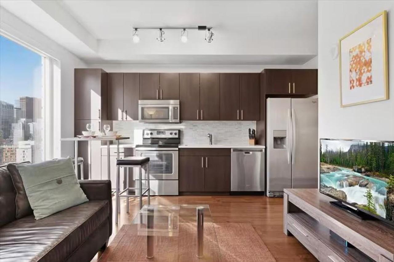 100 Pier 4 Blvd #1040165P - Photo 3 of 35