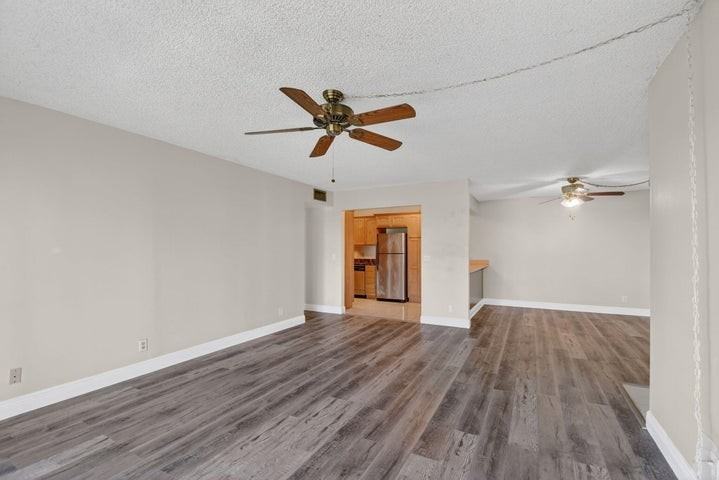 1013 Green Pine Boulevard #G1 - Photo 7 of 9