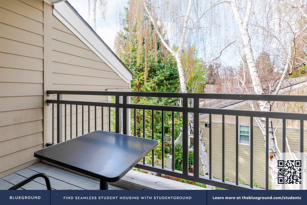 1050 Benton Street - Photo 7 of 35