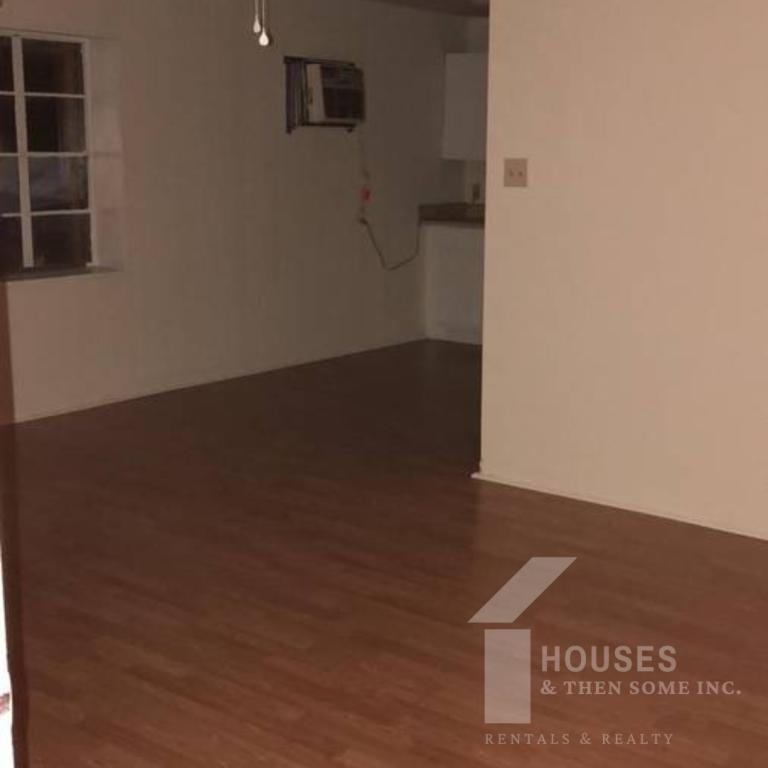 601 W Floyd Baker Blvd - Photo 4 of 9