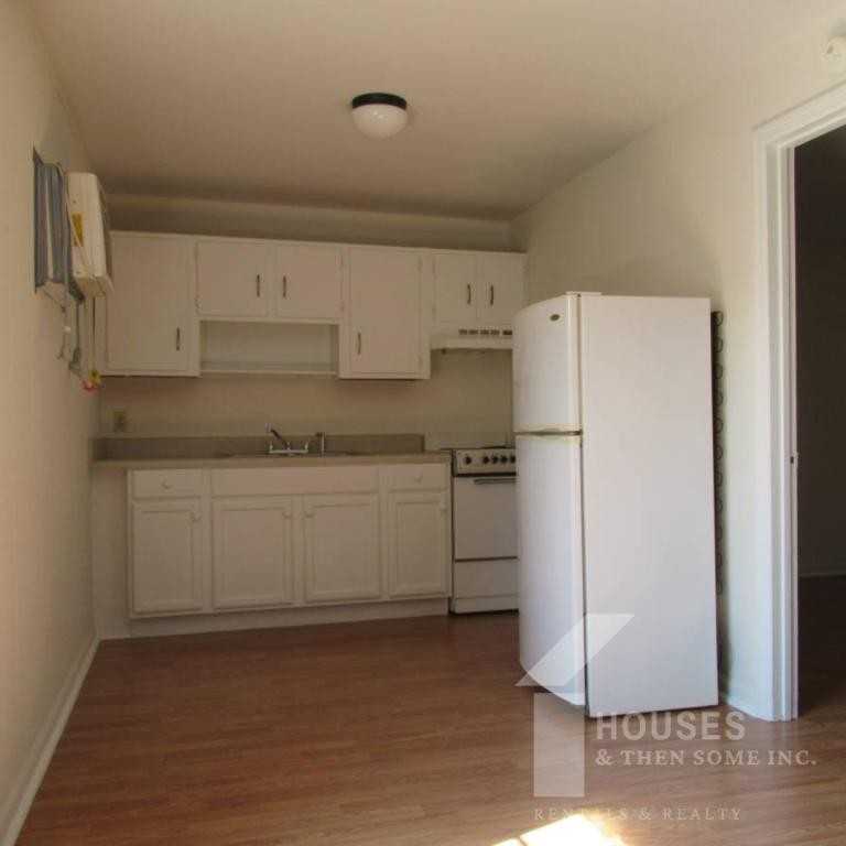 601 W Floyd Baker Blvd - Photo 6 of 9