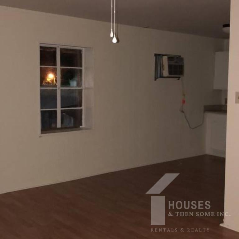 601 W Floyd Baker Blvd - Photo 7 of 9