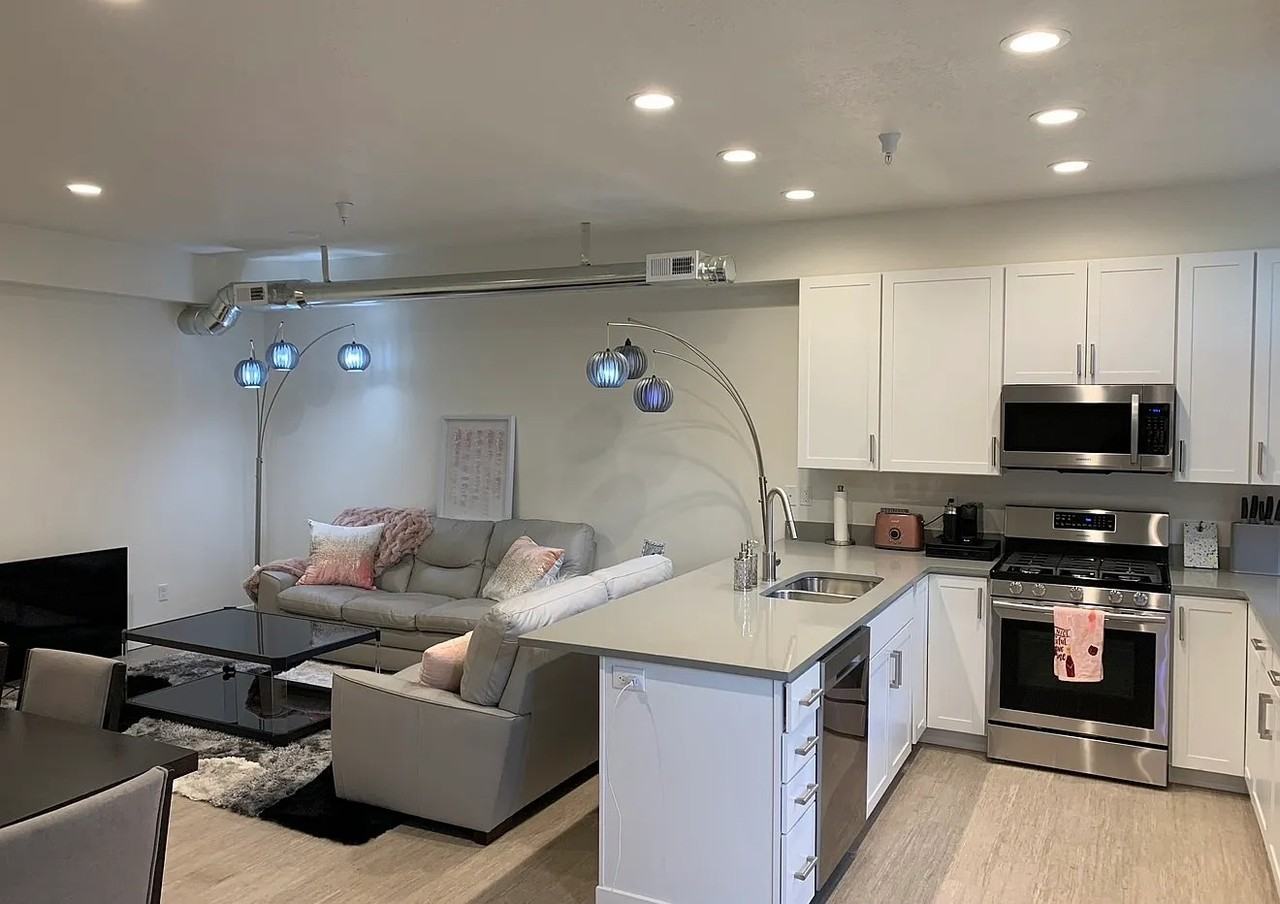 477 N Beaumont Ct - Photo 3 of 10