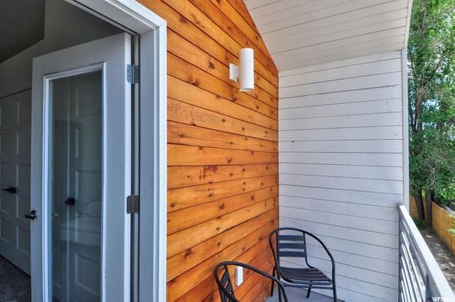 477 N Beaumont Ct - Photo 7 of 10