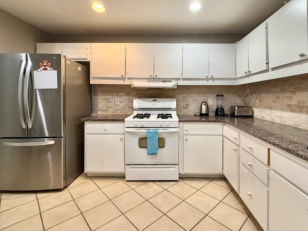 215 Piedmont Ave Ne #1299402P - Photo 3 of 25