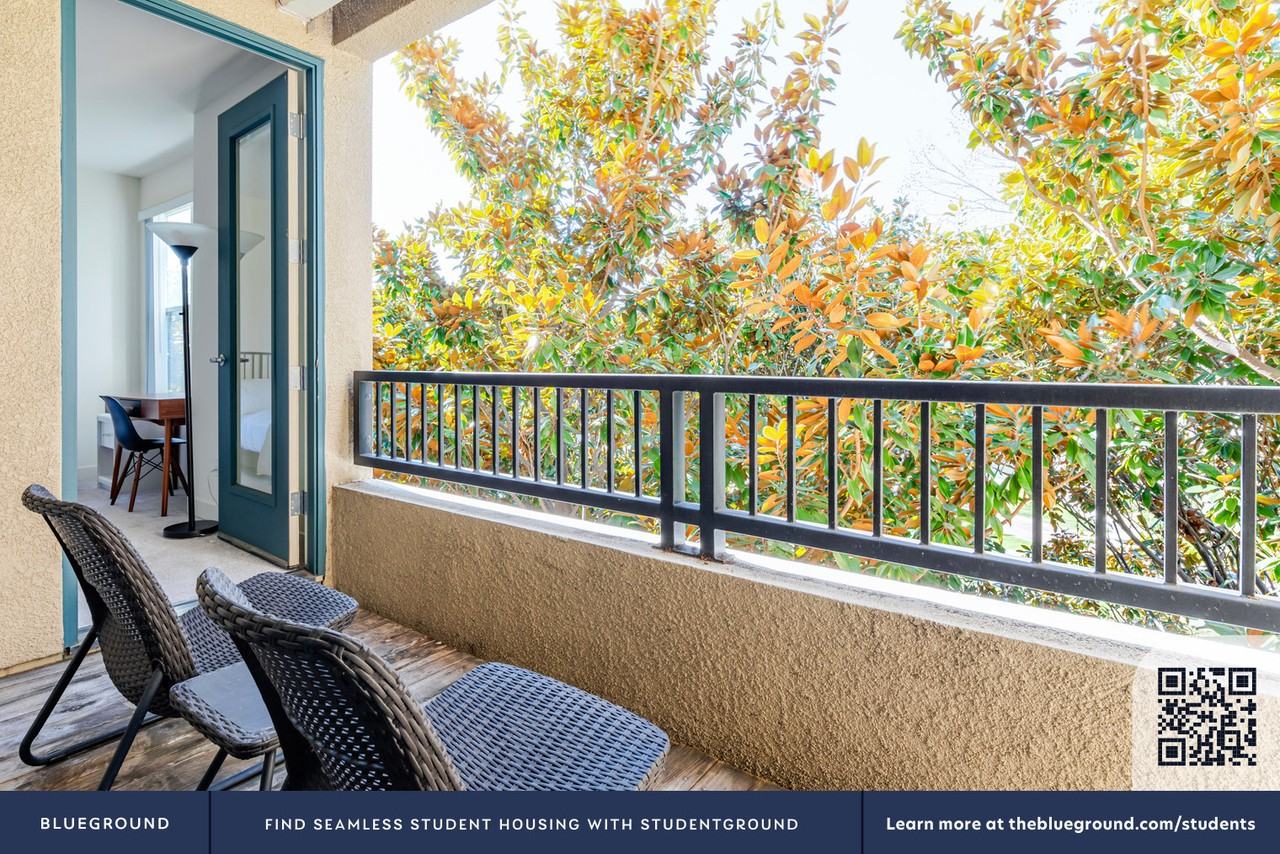 1265 Lakeside Dr #2100 - Photo 7 of 23