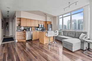 231 Fort York Blvd - Photo 1 of 1