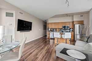 featured image of 231 Fort York Blvd