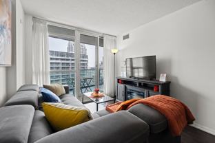 211 Fort York Boulevard - Photo 1 of 1