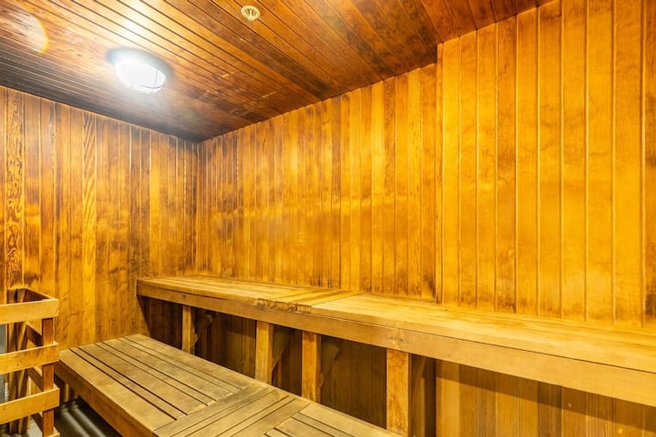 211 Fort York Boulevard - Photo 3 of 26