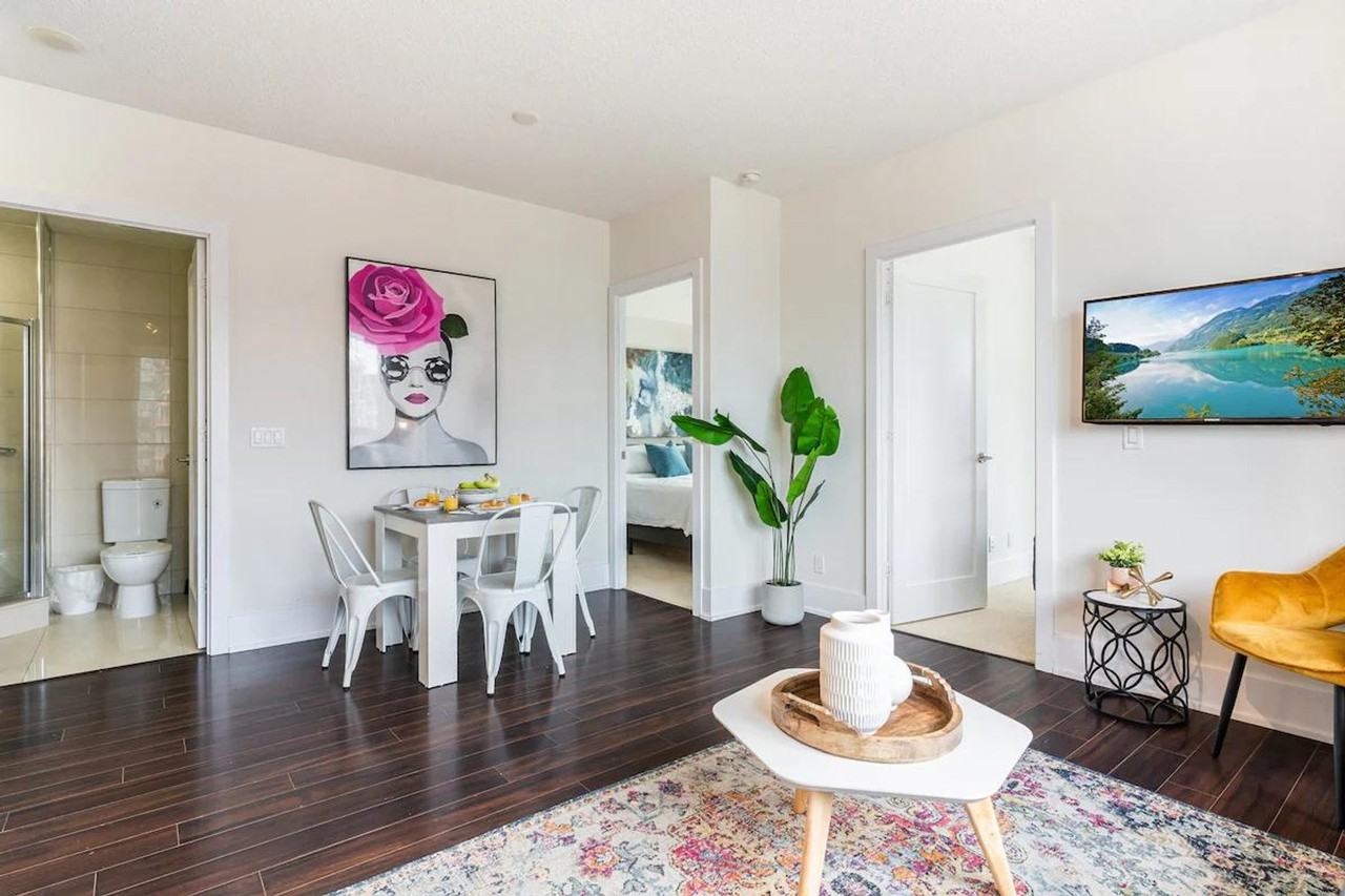 315 Front St W #1377122P - Photo 4 of 25