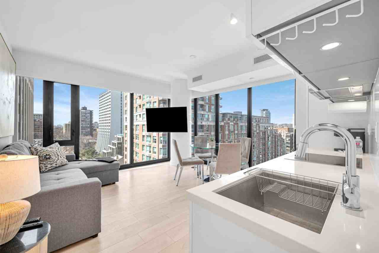 174 Cumberland St #1388903P - Photo 3 of 30