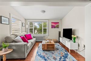 featured image of 61 Signal Hill Rd