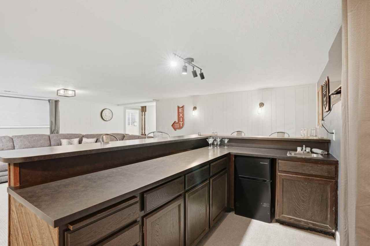 3588 E Bengal Blvd #1471864P - Photo 3 of 36